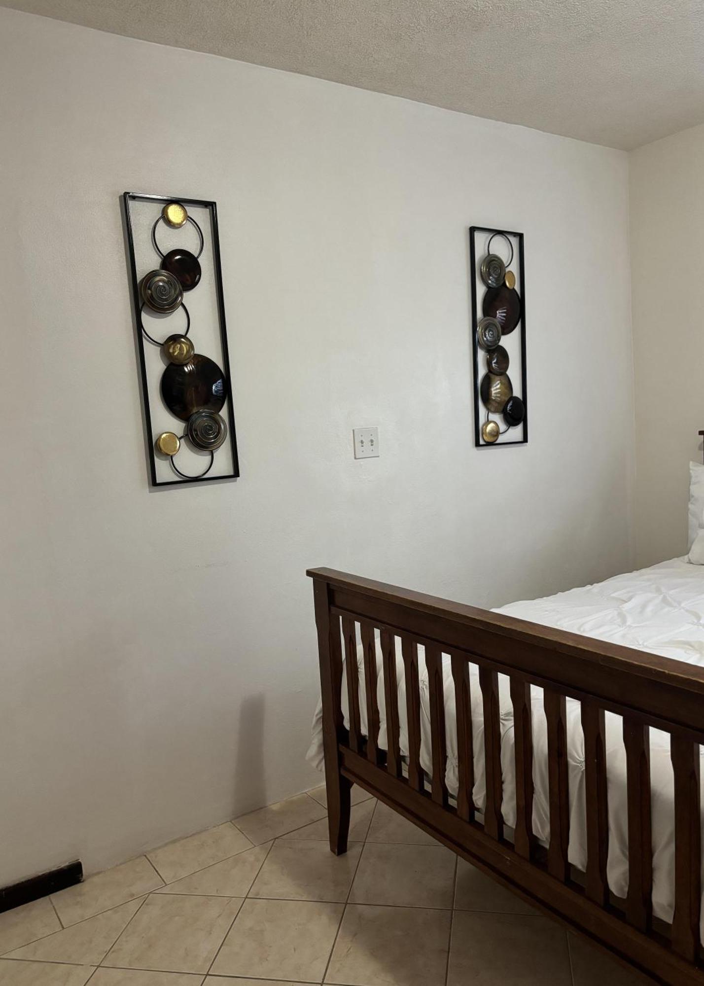 Denyse Home Cottage St. John's Екстериор снимка