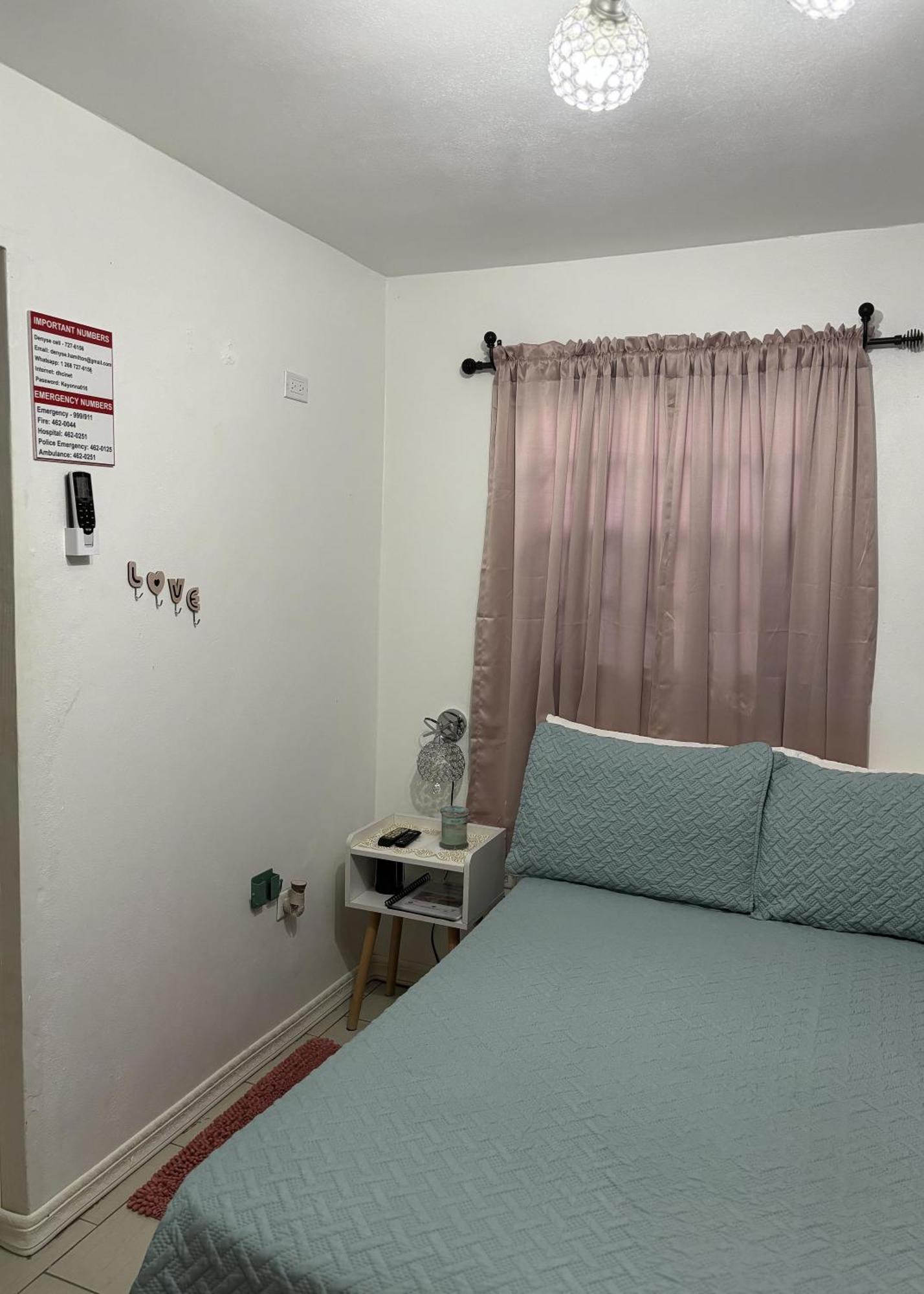Denyse Home Cottage St. John's Екстериор снимка