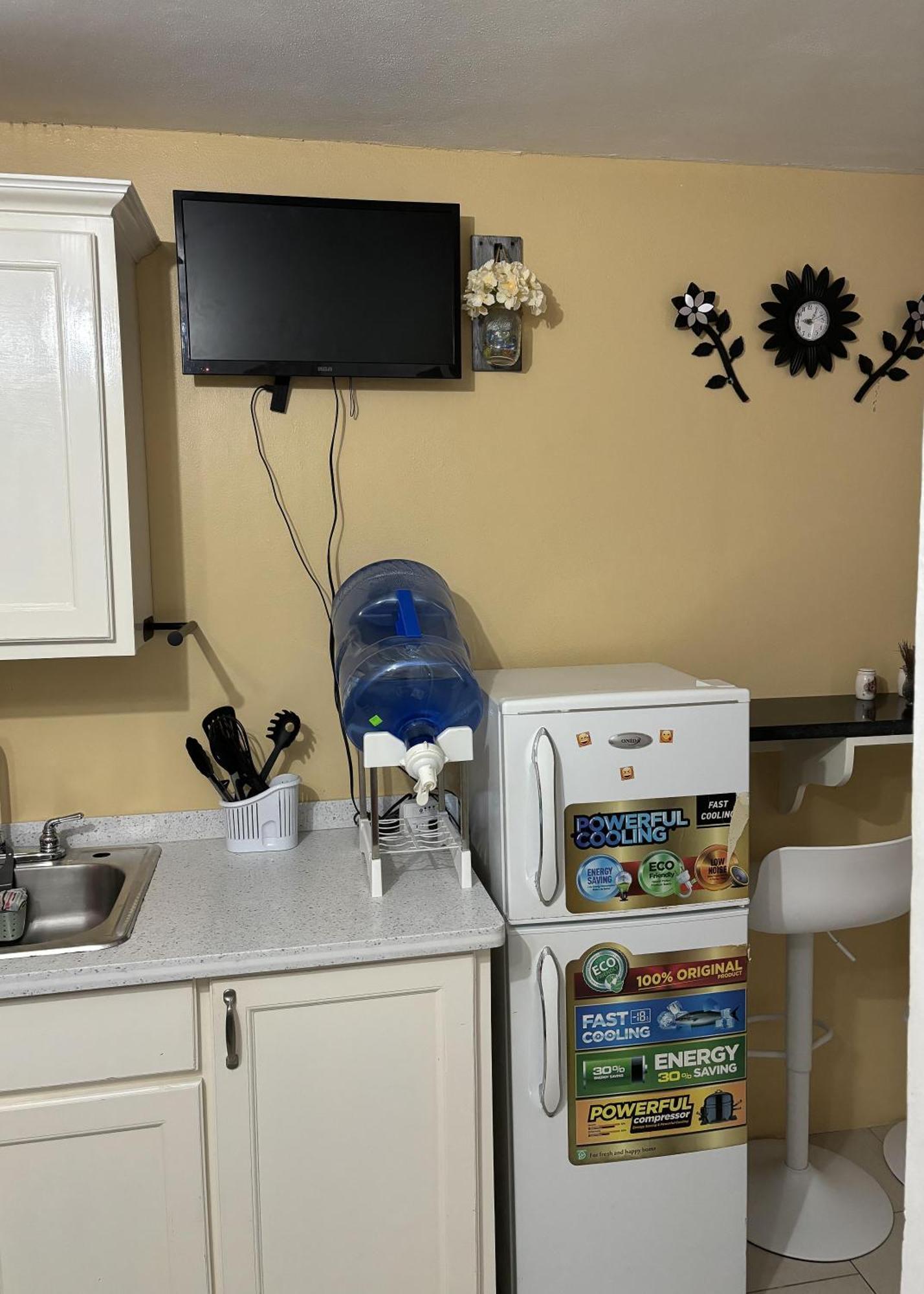 Denyse Home Cottage St. John's Екстериор снимка